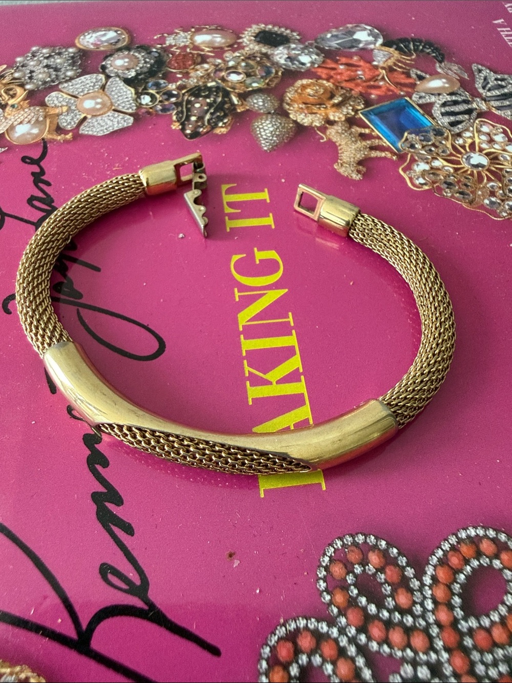 Avon Vintage “Shimmering Cord” Chain Mesh Gold Tone Bracelet. Circa 1979.